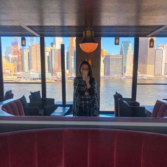 Meet your Posher, Winnie - Picture 1 of 1